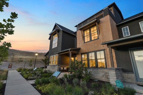 Townhouse For Sale - 6951 W Gravel Cross Way #316<br/> West Jordan, UT 84081