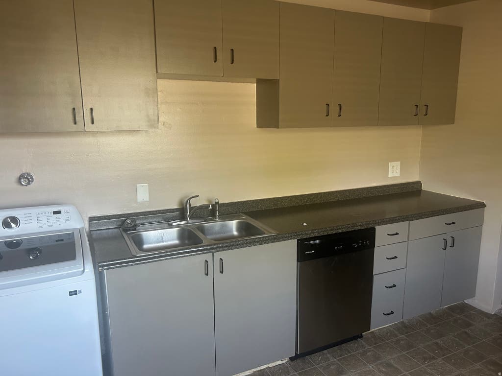 Photo of 633 E 800 N, Ogden, UT 84404 (MLS # 2174374)