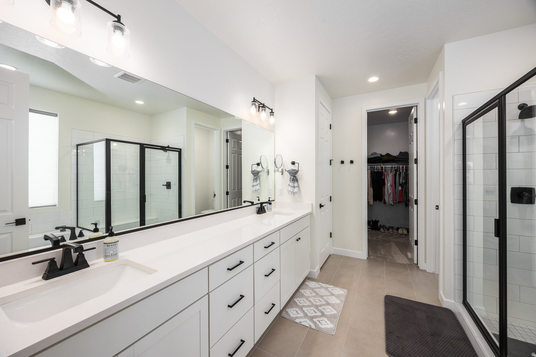 PONY EXPRESS ESTATES - Residential