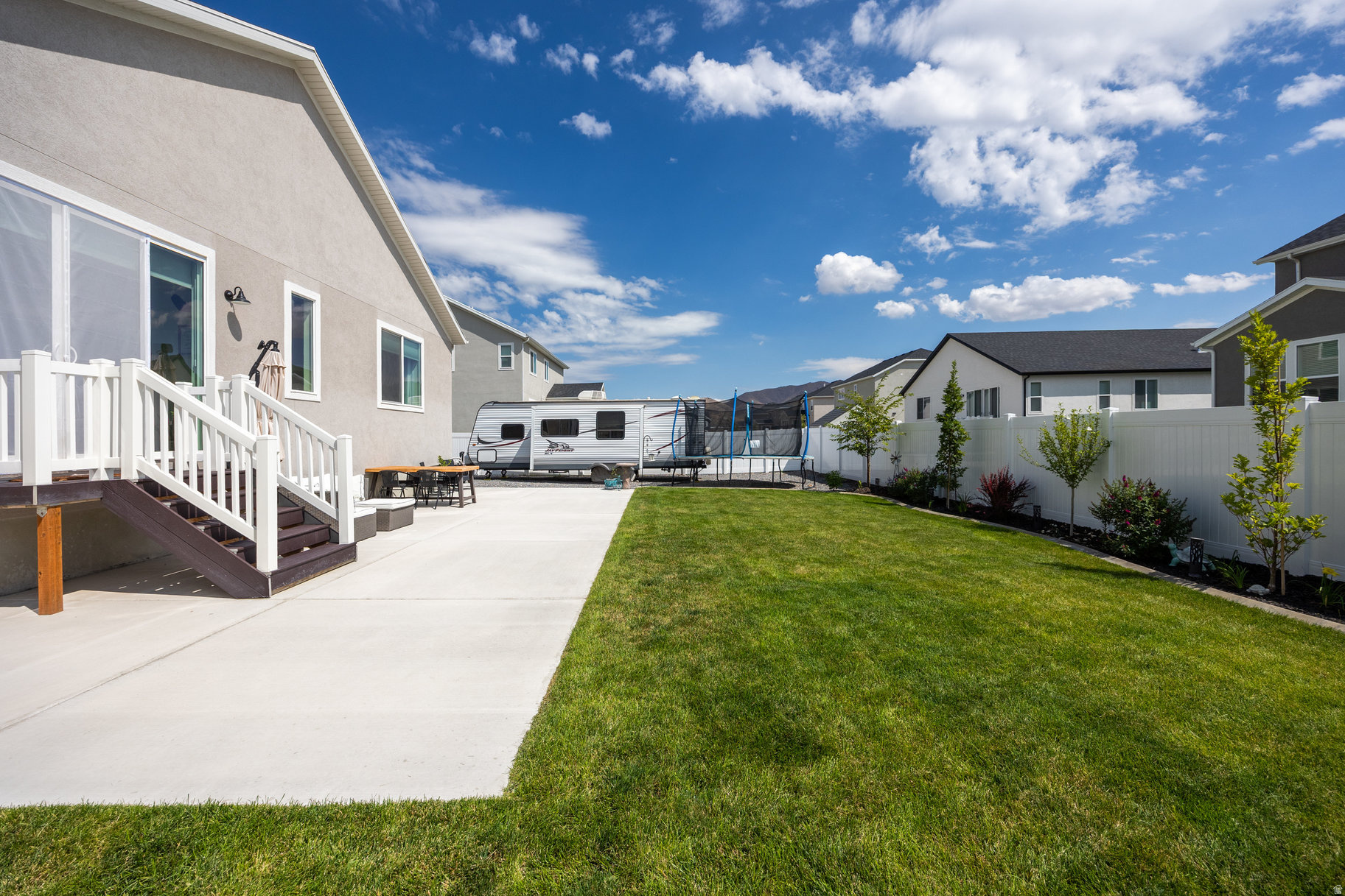 PONY EXPRESS ESTATES - Residential