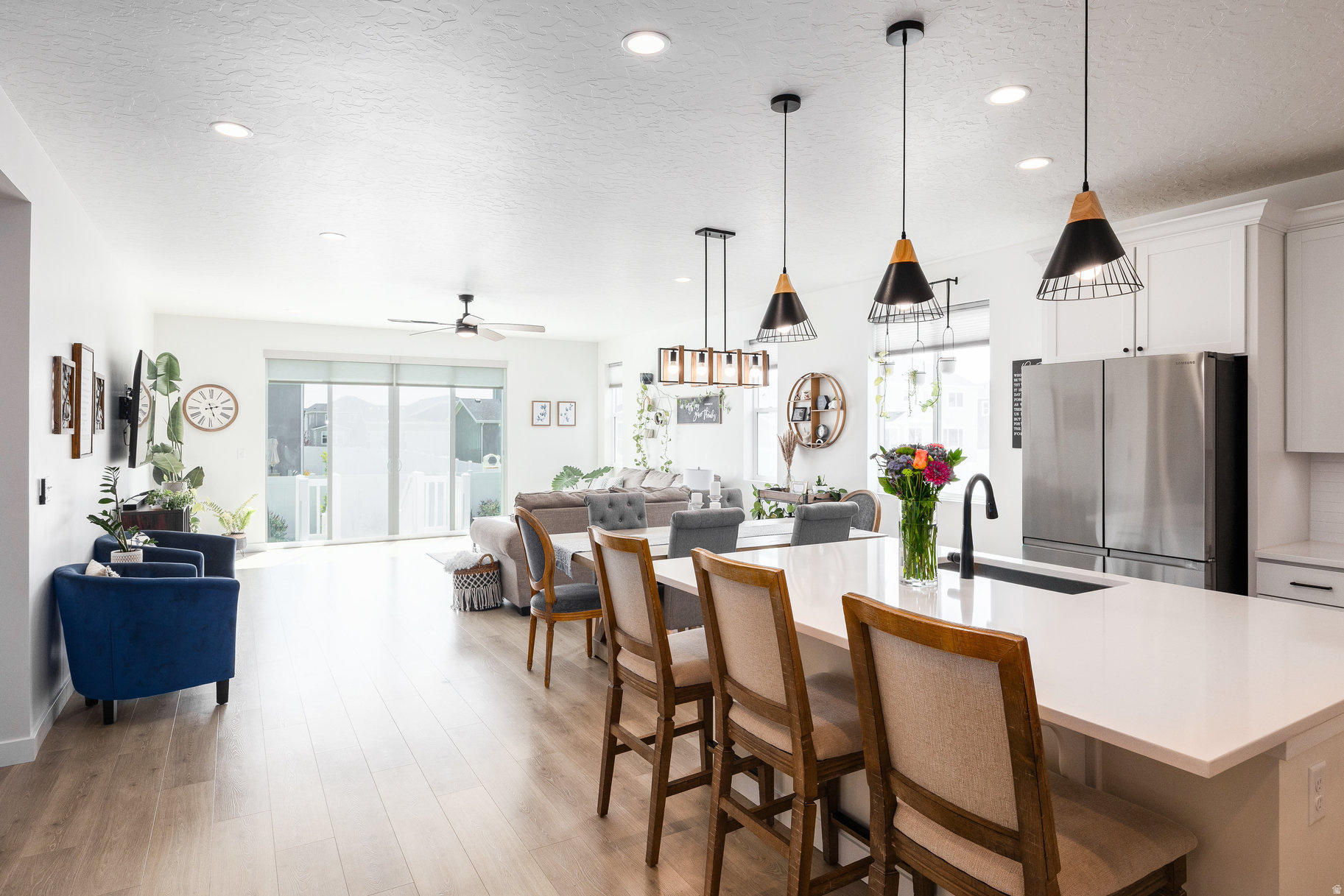 PONY EXPRESS ESTATES - Residential