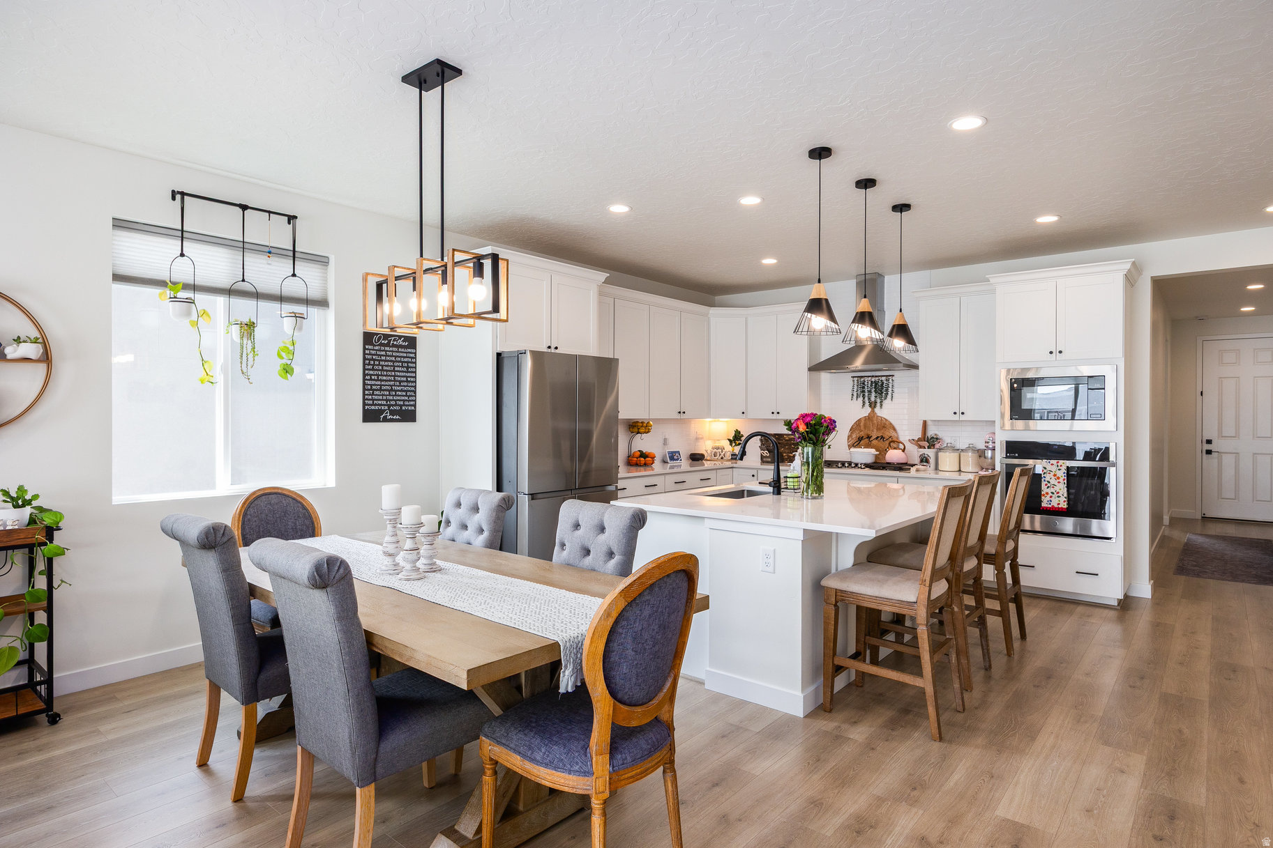 PONY EXPRESS ESTATES - Residential