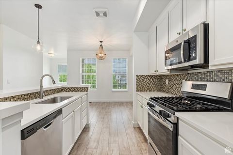 Tiny photo for 5377 W BOWSTRING WAY, South Jordan, UT 84009 (MLS # 2088104)