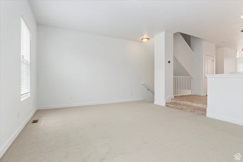 Tiny photo for 5377 W BOWSTRING WAY, South Jordan, UT 84009 (MLS # 2088104)