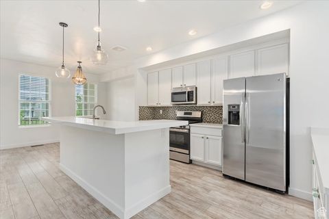 Tiny photo for 5377 W BOWSTRING WAY, South Jordan, UT 84009 (MLS # 2088104)