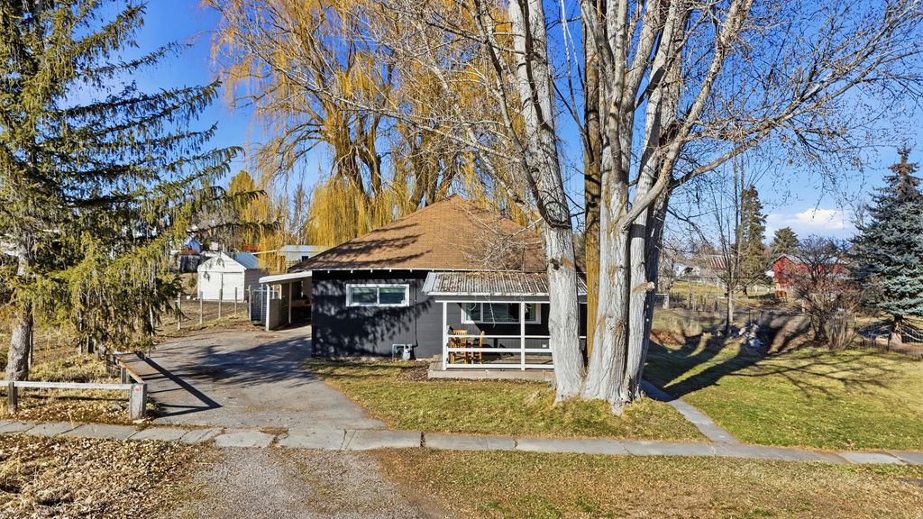 Photo of 61 W MAIN ST, Wellsville, UT 84339 (MLS # 2133285)