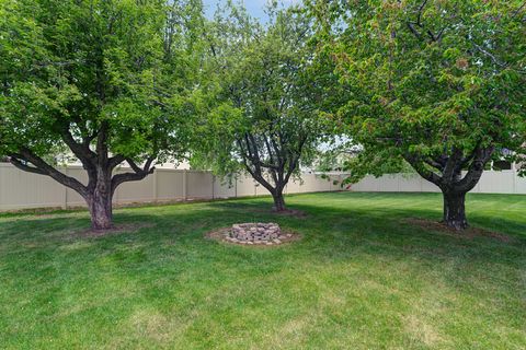 Tiny photo for 461 E 2175 N, North Ogden, UT 84414 (MLS # 2153870)