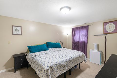 Tiny photo for 461 E 2175 N, North Ogden, UT 84414 (MLS # 2153870)