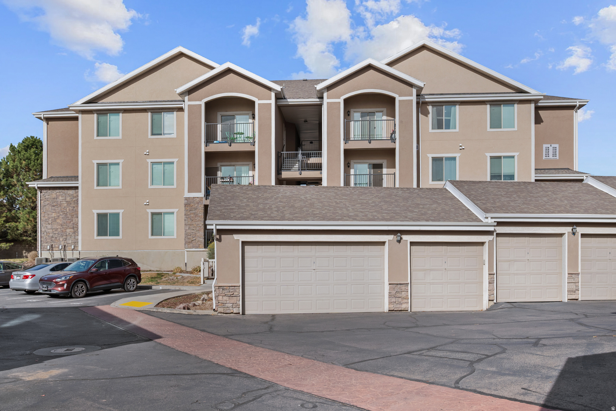 HARVEST HILL - Residential