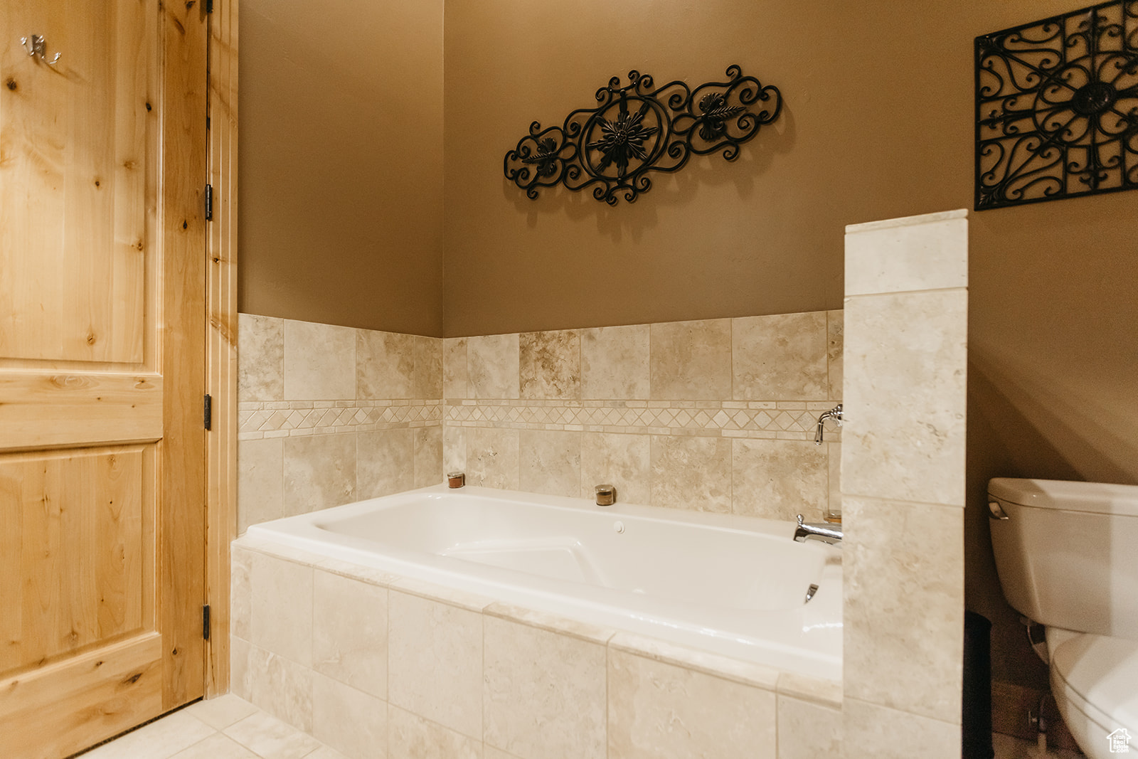 CANYON LINKS - Residential