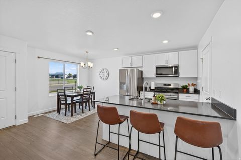 Tiny photo for 456 W 1820 S, Payson, UT 84651 (MLS # 2156155)