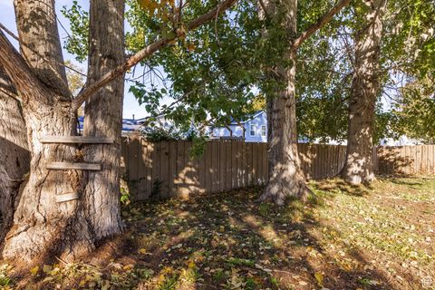 Tiny photo for 672 S 780 W, Lehi, UT 84043 (MLS # 2119229)