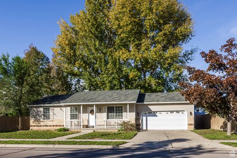 Tiny photo for 672 S 780 W, Lehi, UT 84043 (MLS # 2119229)