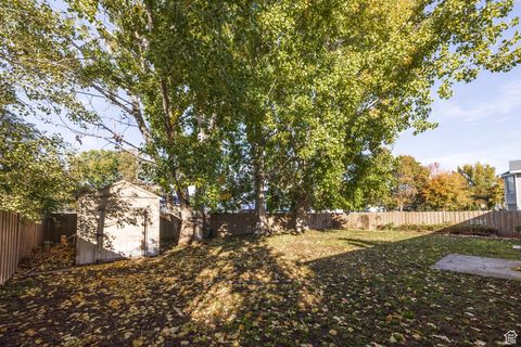 Tiny photo for 672 S 780 W, Lehi, UT 84043 (MLS # 2119229)
