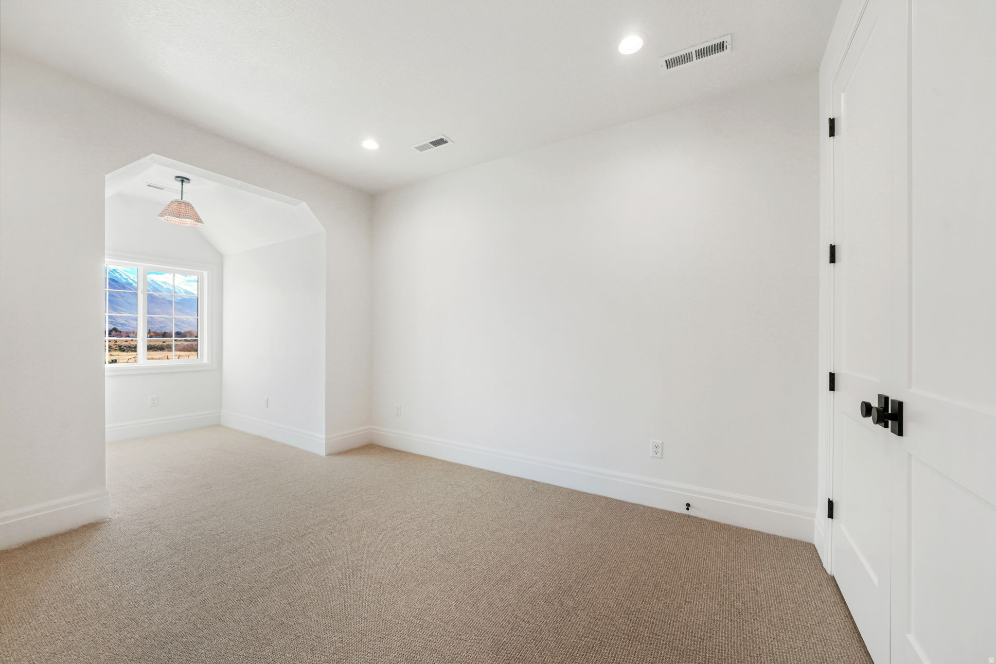 HIGHLAND HOLLOWS - Residential