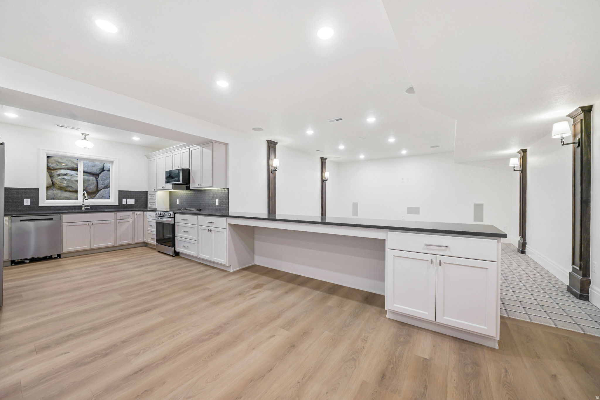 HIGHLAND HOLLOWS - Residential