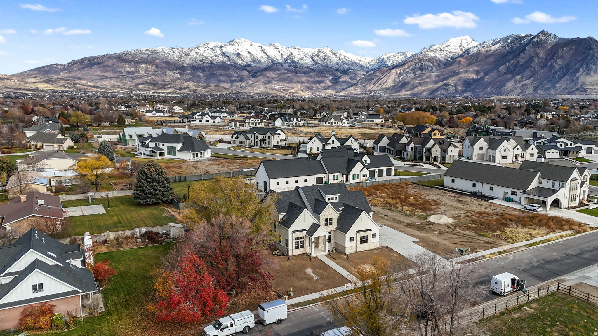 HIGHLAND HOLLOWS - Residential