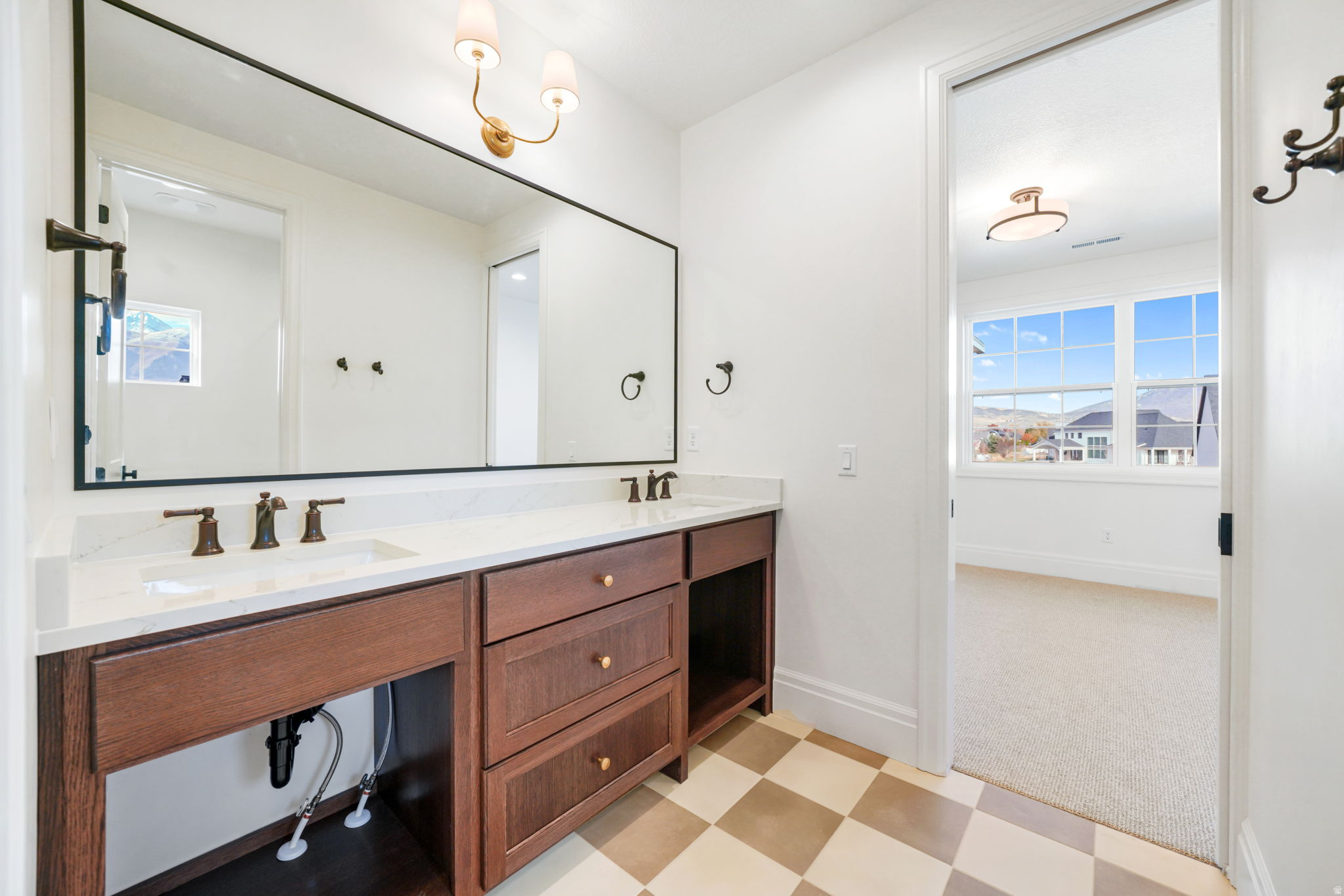 HIGHLAND HOLLOWS - Residential