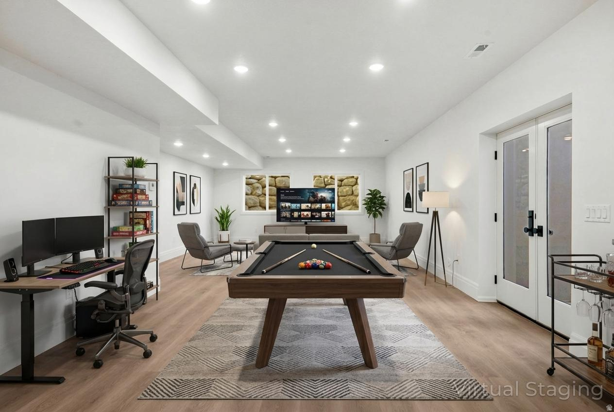 HIGHLAND HOLLOWS - Residential