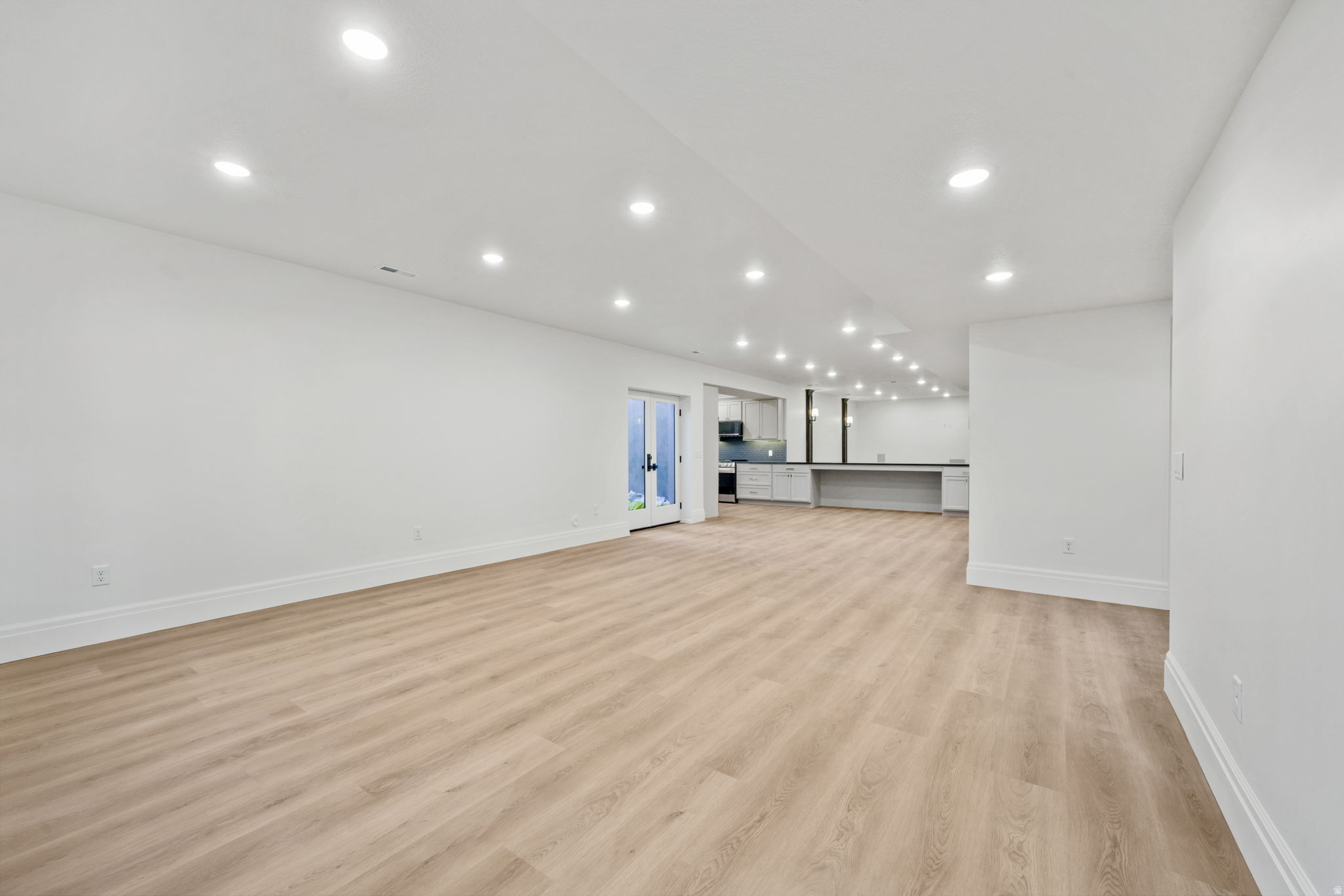 HIGHLAND HOLLOWS - Residential