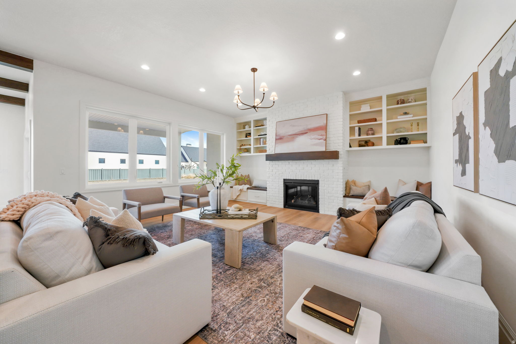 HIGHLAND HOLLOWS - Residential