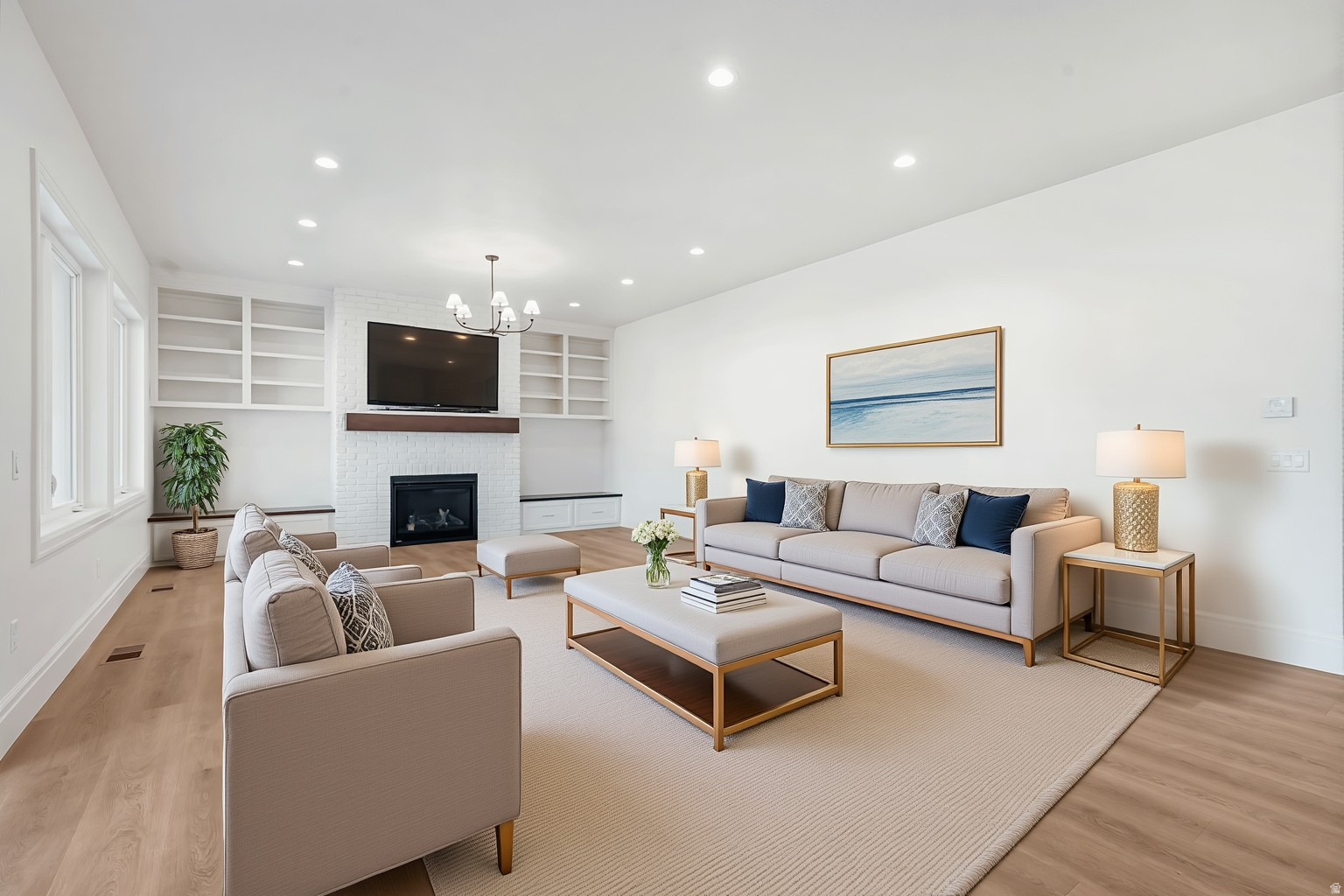 HIGHLAND HOLLOWS - Residential