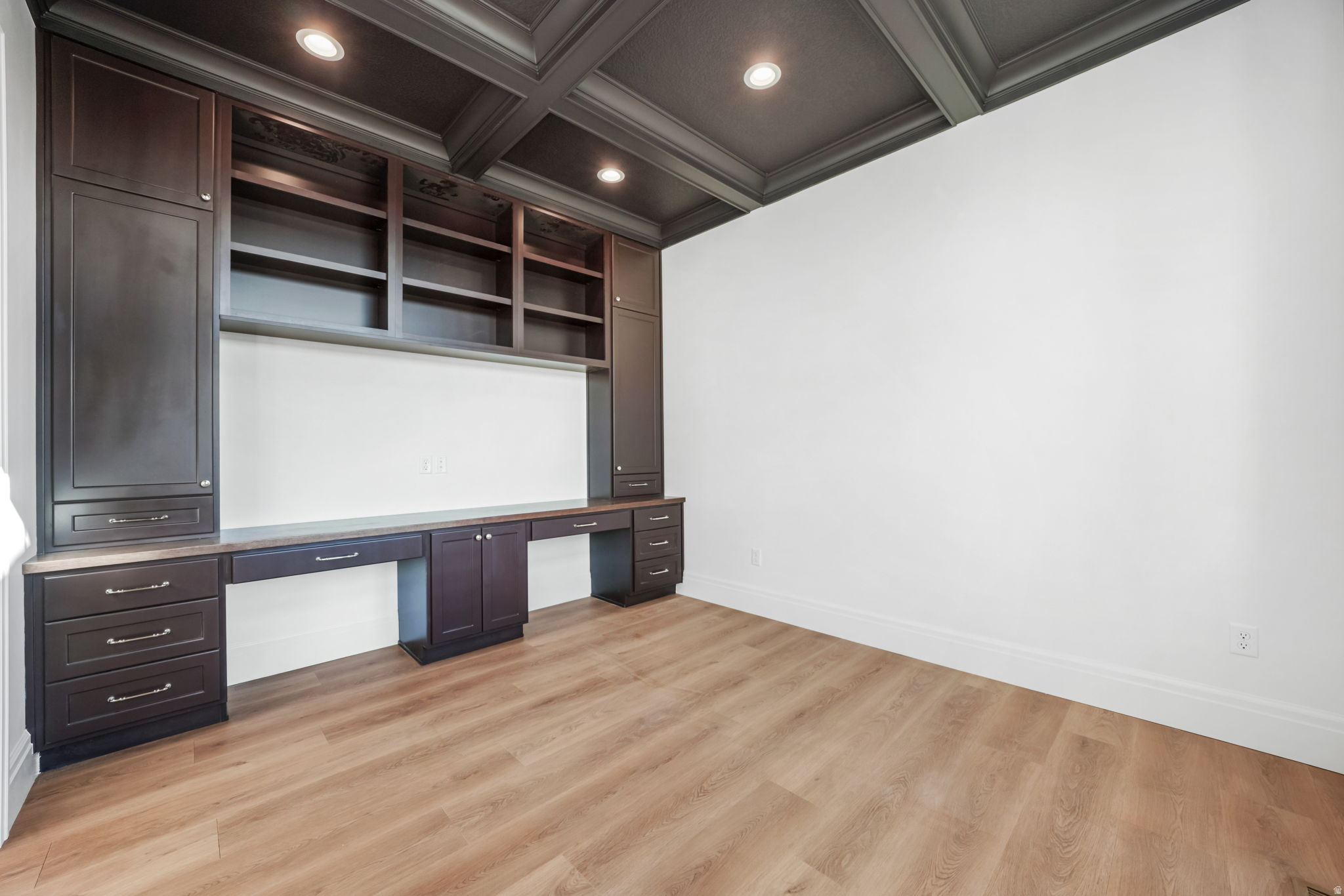 HIGHLAND HOLLOWS - Residential