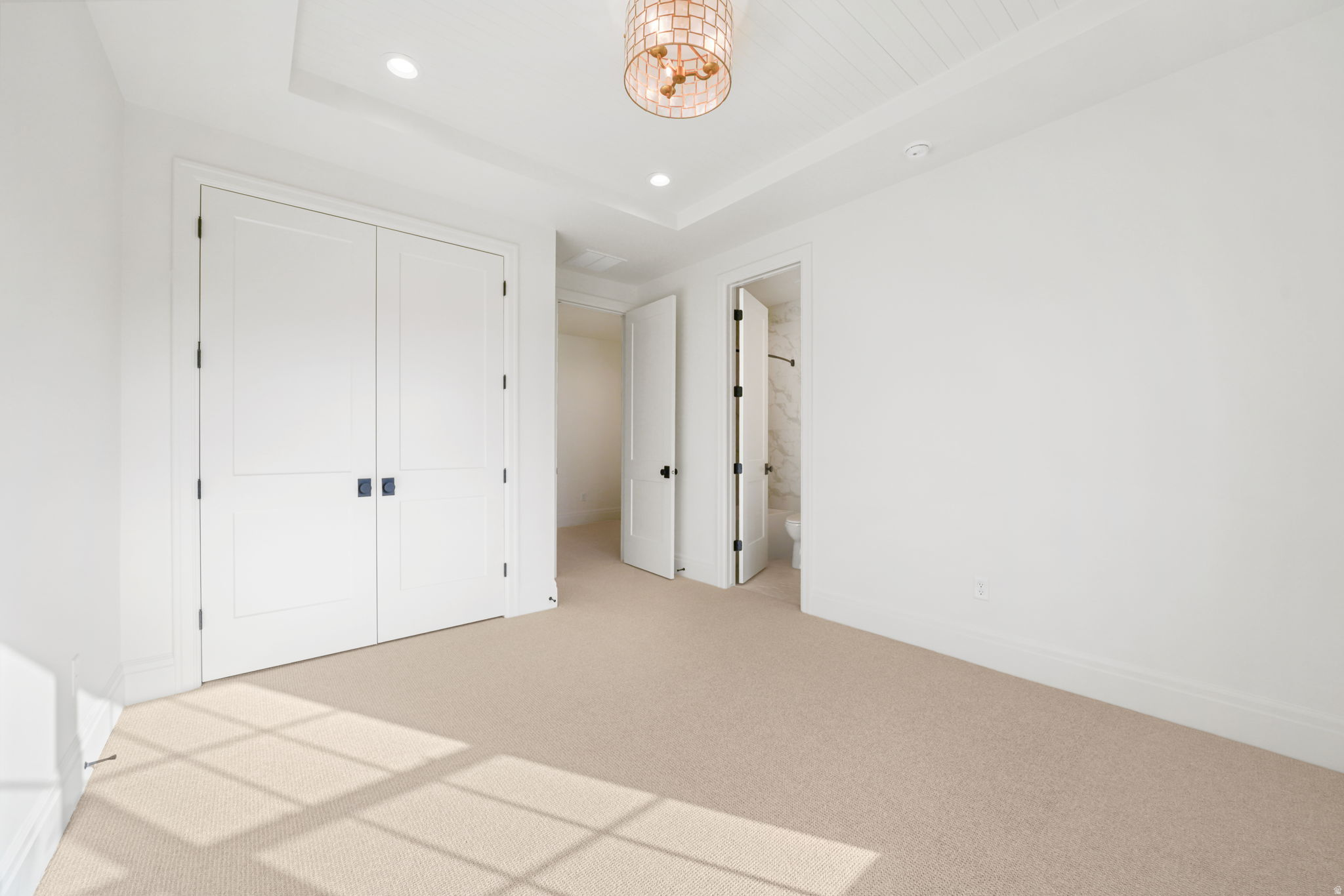 HIGHLAND HOLLOWS - Residential