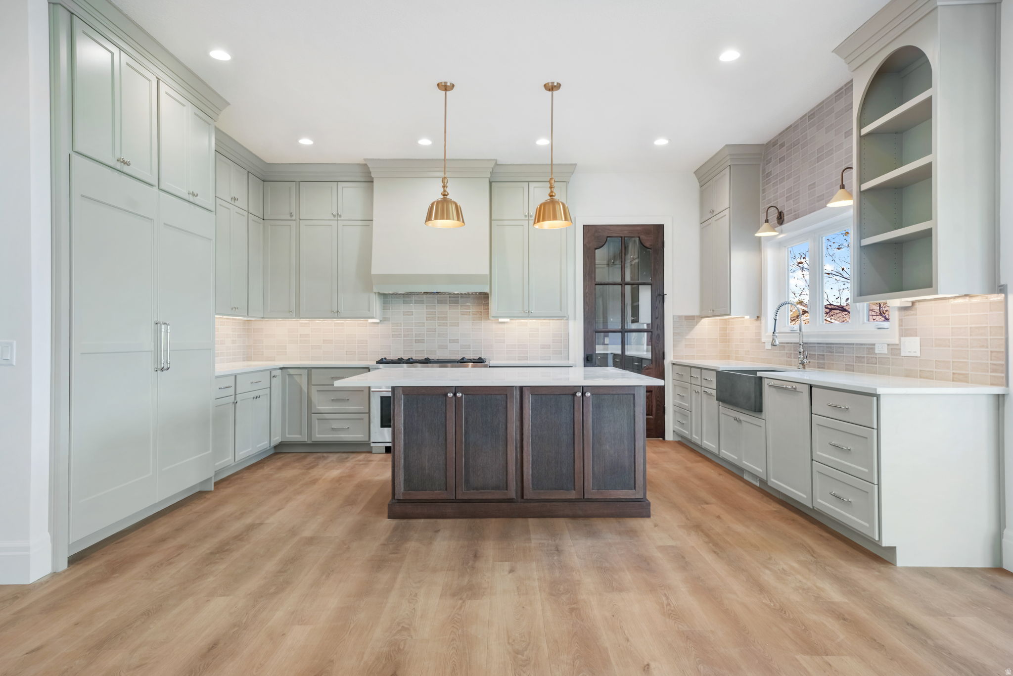 HIGHLAND HOLLOWS - Residential