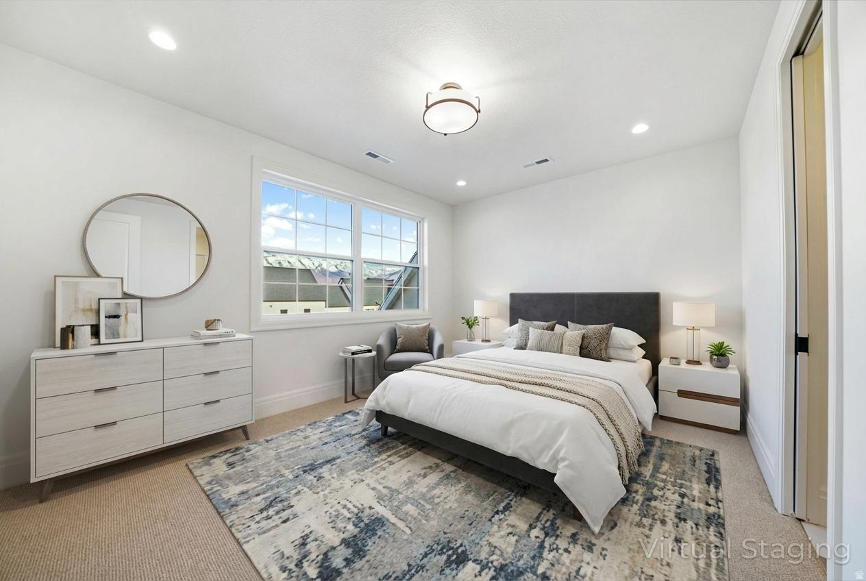 HIGHLAND HOLLOWS - Residential