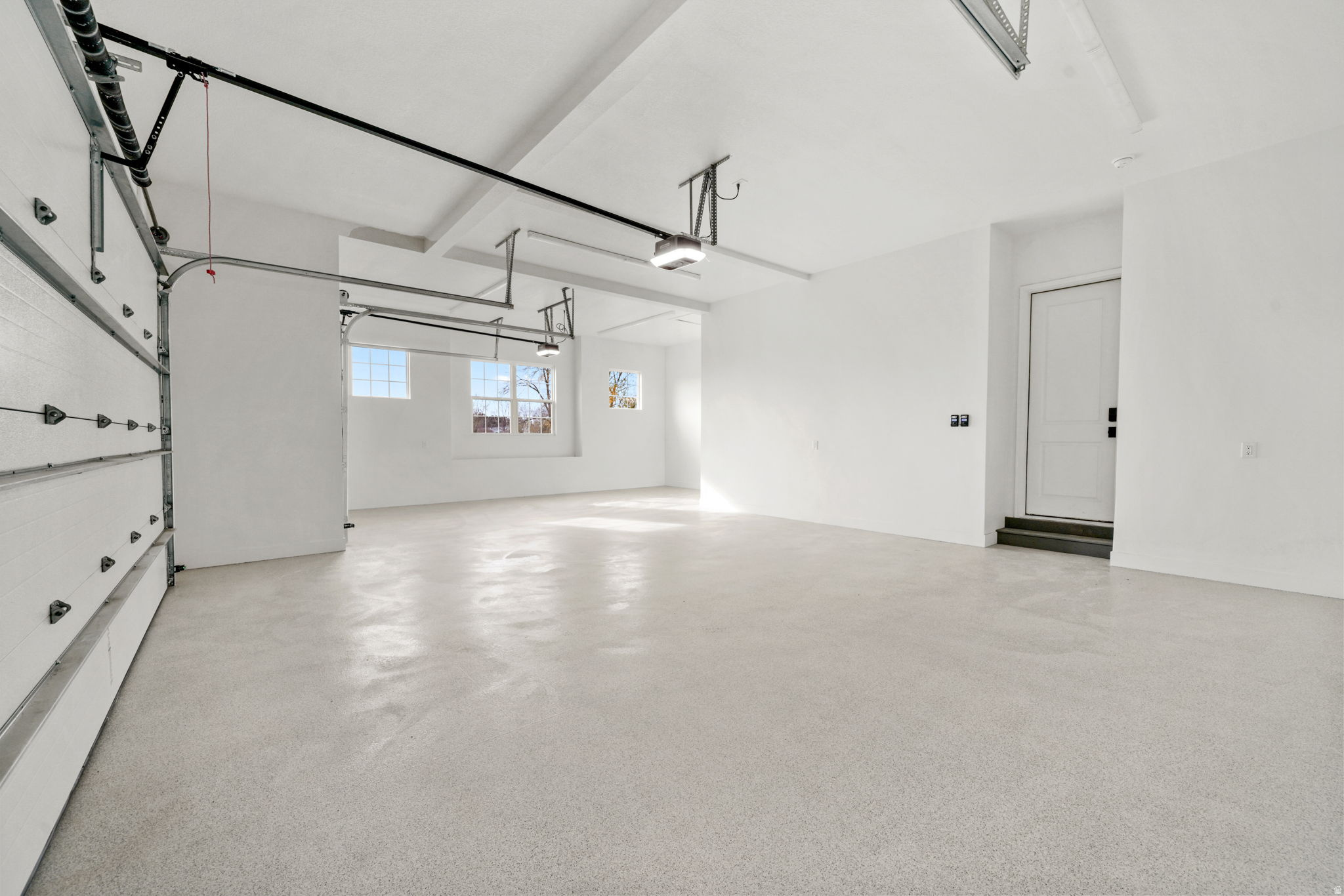 HIGHLAND HOLLOWS - Residential