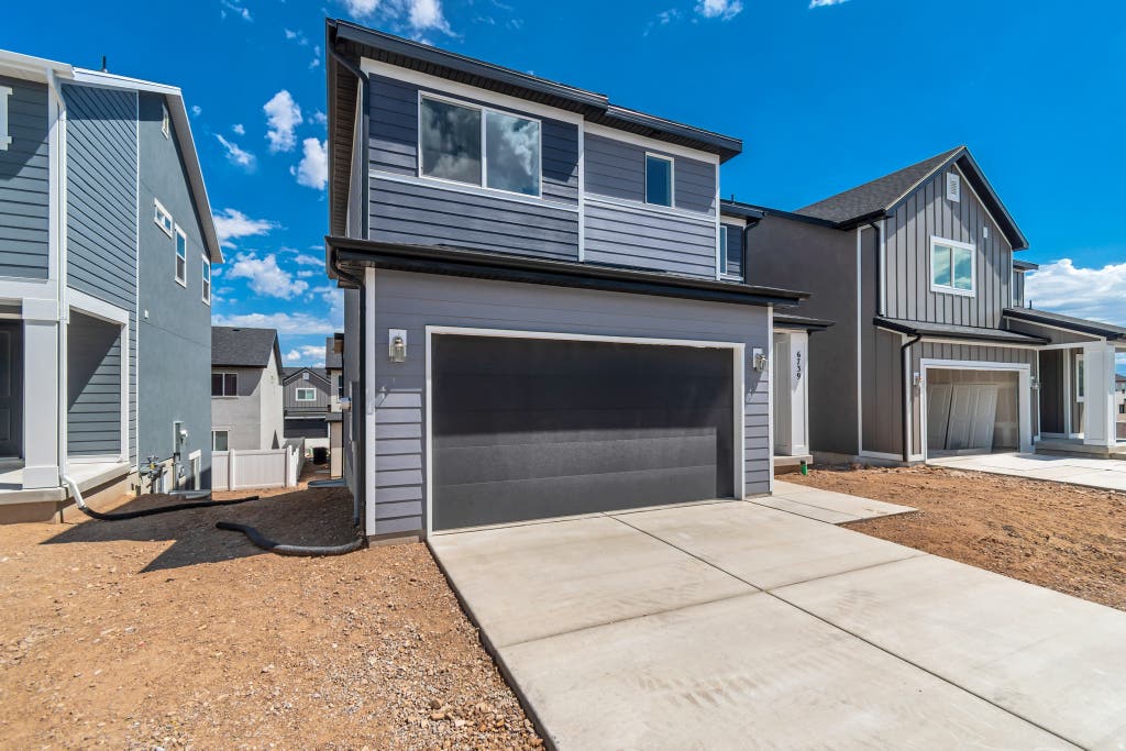 Photo of 6739 S QUARTER CREEK DRIVE DR W #250, West Jordan, UT 84081 (MLS # 2181010)