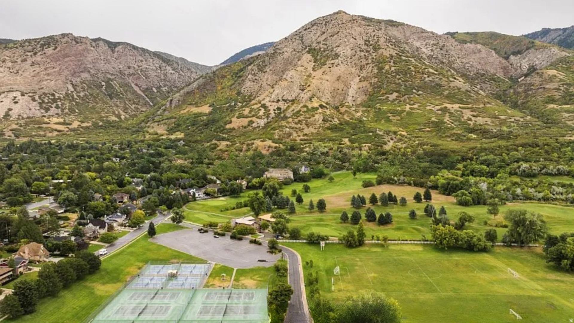 MT OGDEN PK TOWNHOME - Residential