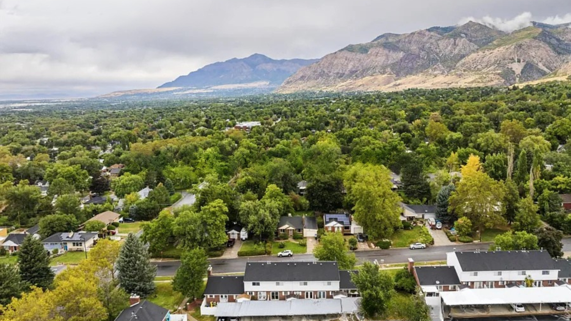 MT OGDEN PK TOWNHOME - Residential