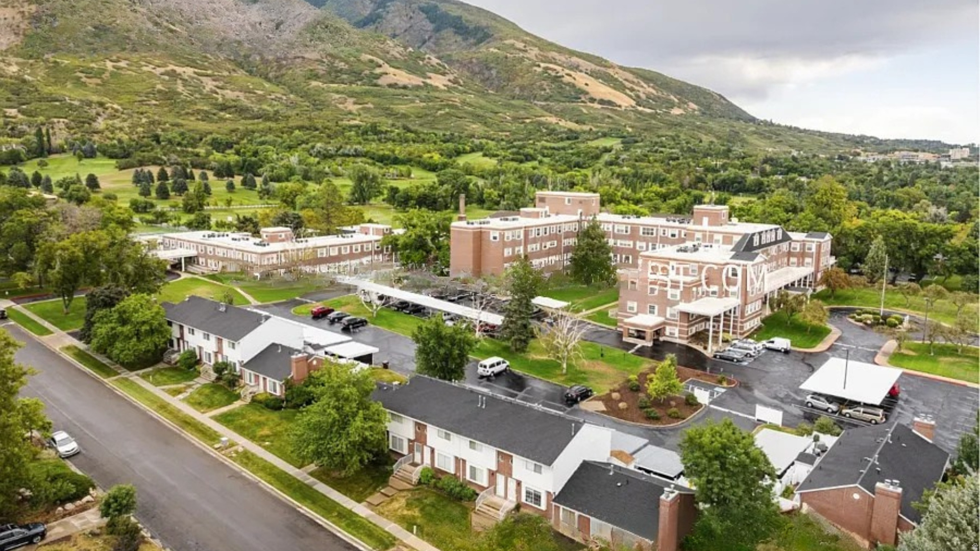 MT OGDEN PK TOWNHOME - Residential