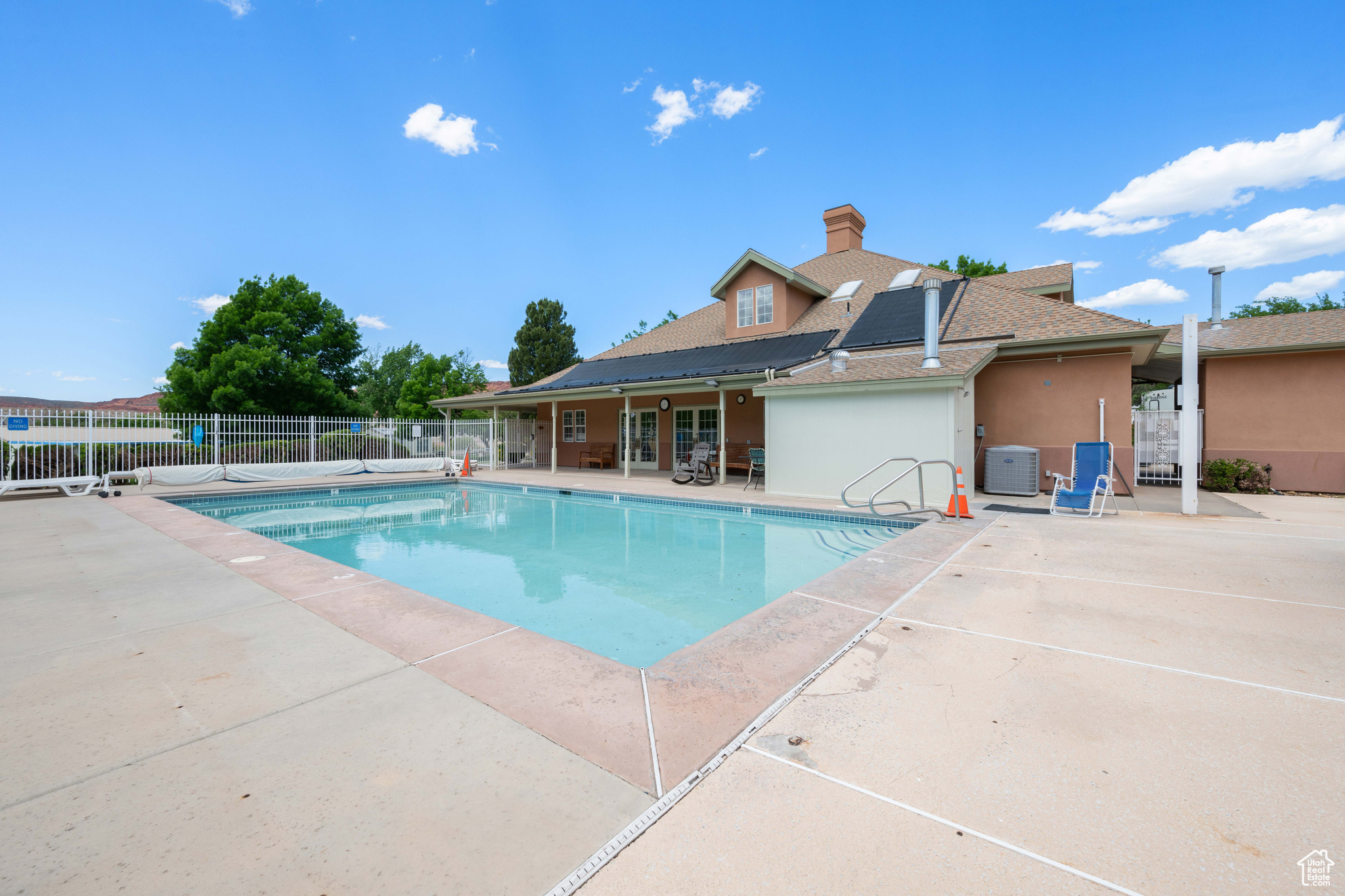 HARRISBURG LAKESIDE EST 1 - Residential