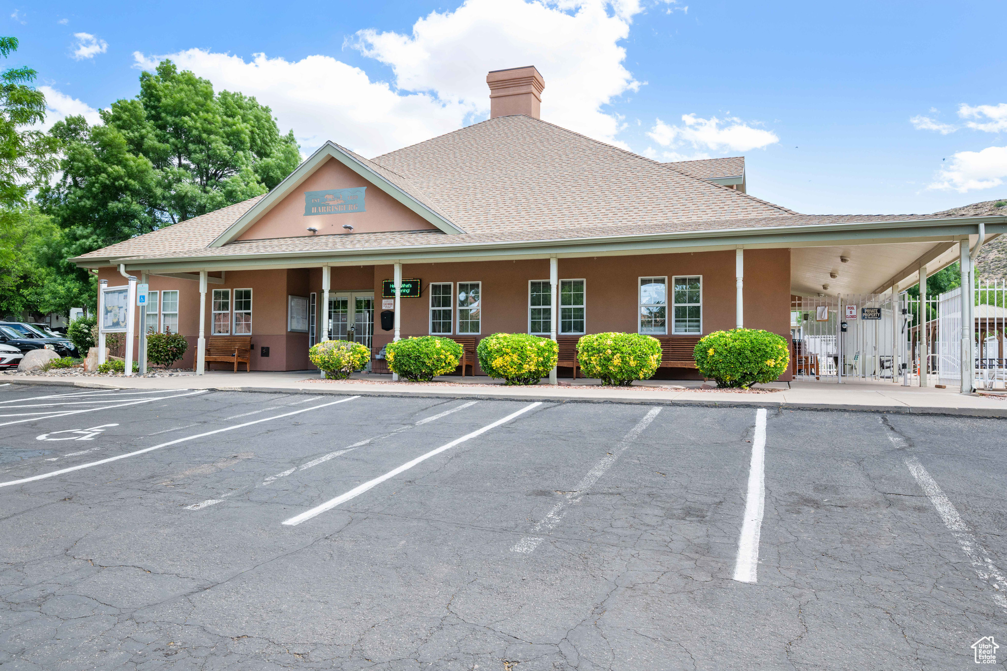 HARRISBURG LAKESIDE EST 1 - Residential