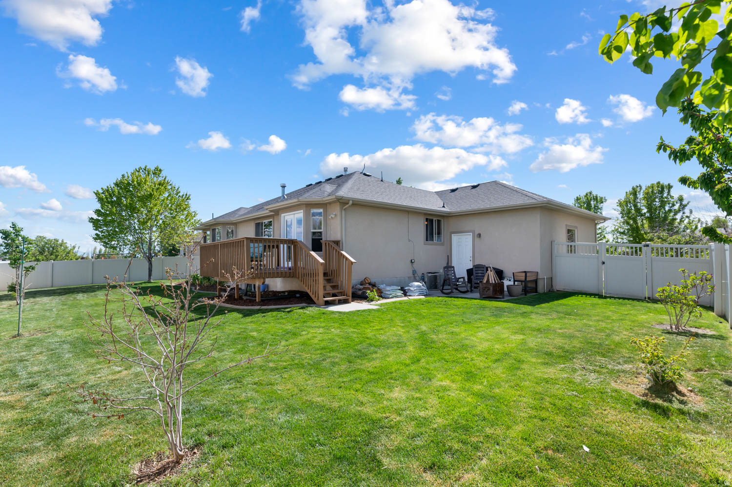 OLD FARM ESTATES - Residential