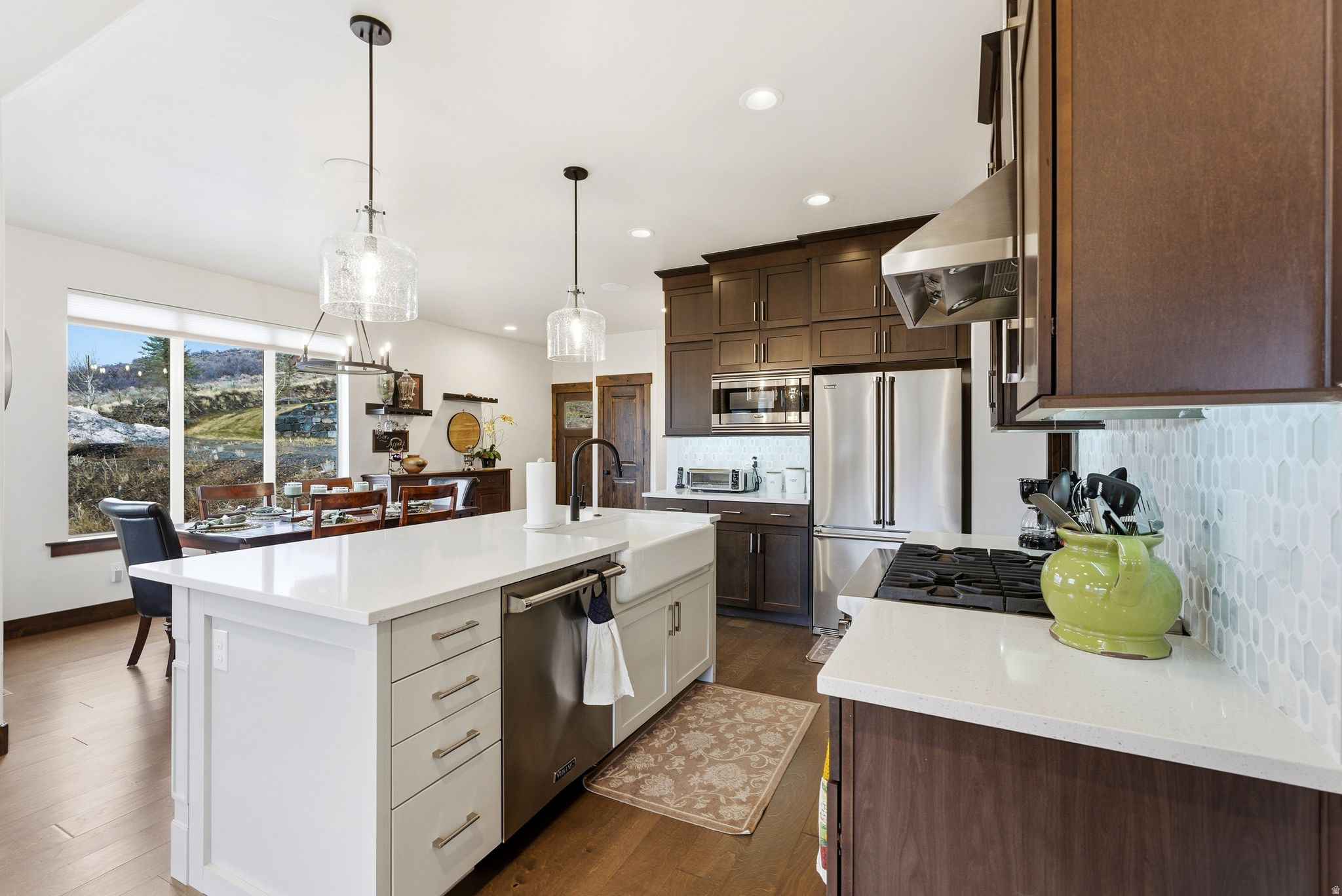 BLACK ROCK RIDGE - Residential