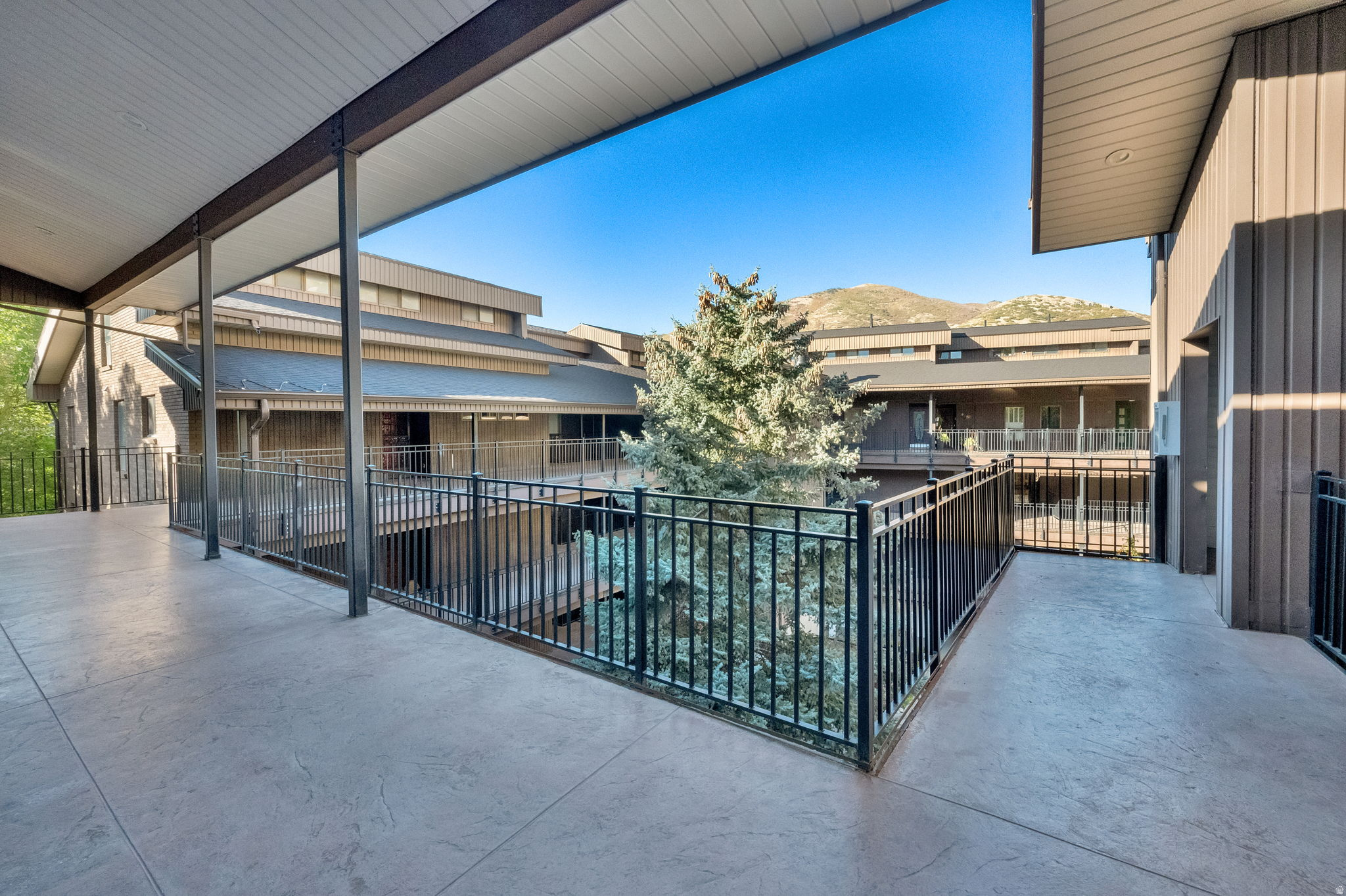 OAKWOOD GARDENS - Residential