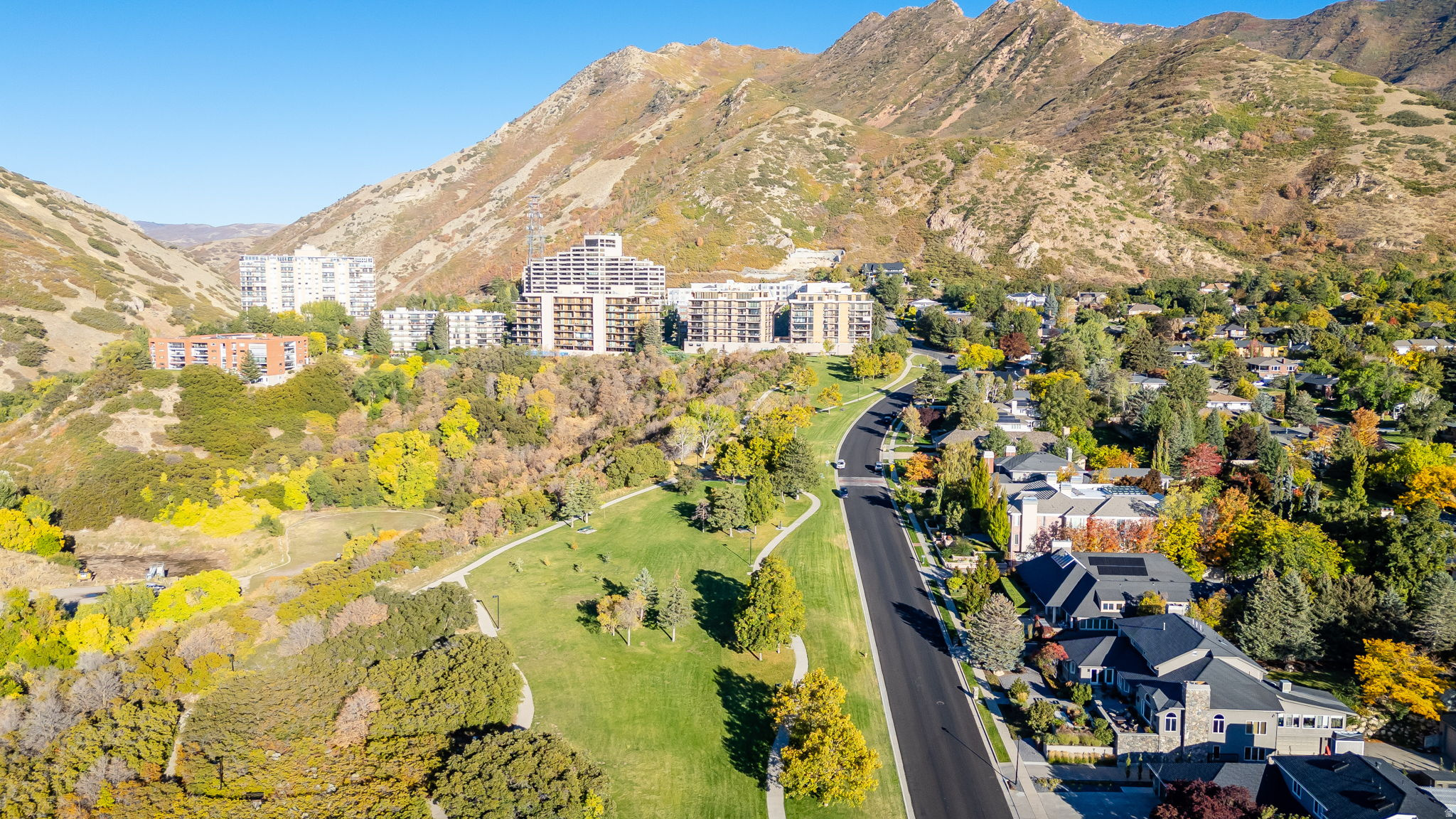 OAKWOOD GARDENS - Residential