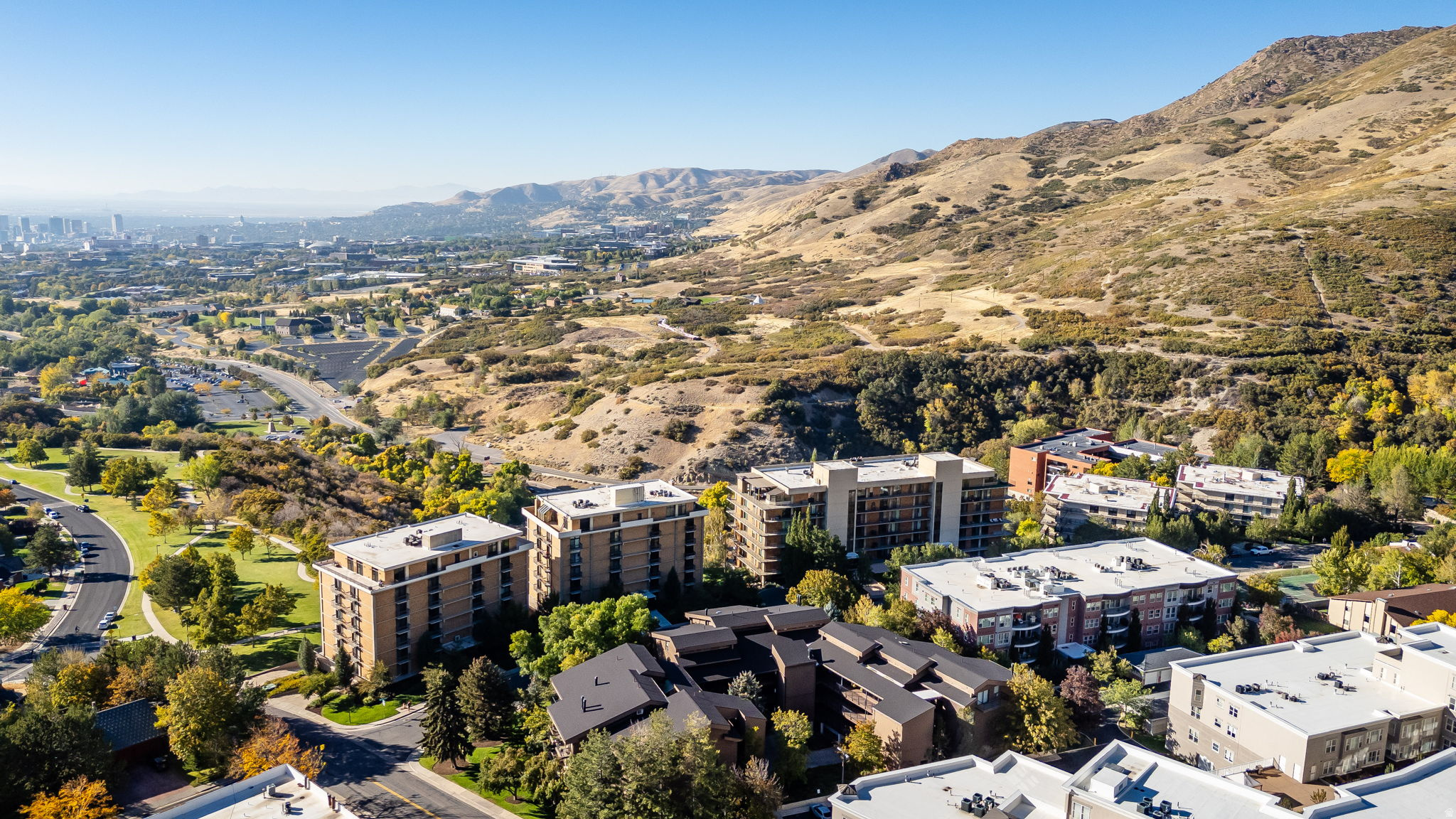 OAKWOOD GARDENS - Residential