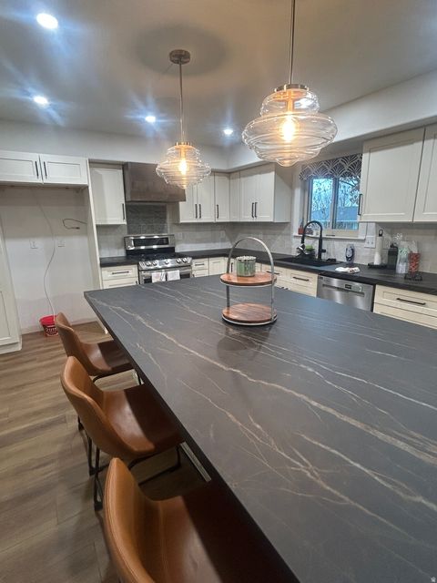 Tiny photo for 16 W 780 S, Centerville, UT 84014 (MLS # 2127770)