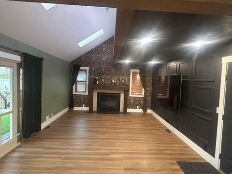 Tiny photo for 16 W 780 S, Centerville, UT 84014 (MLS # 2127770)