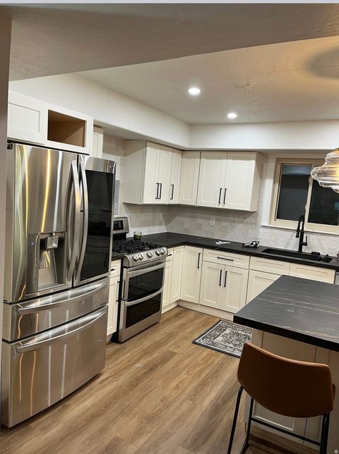 Tiny photo for 16 W 780 S, Centerville, UT 84014 (MLS # 2127770)