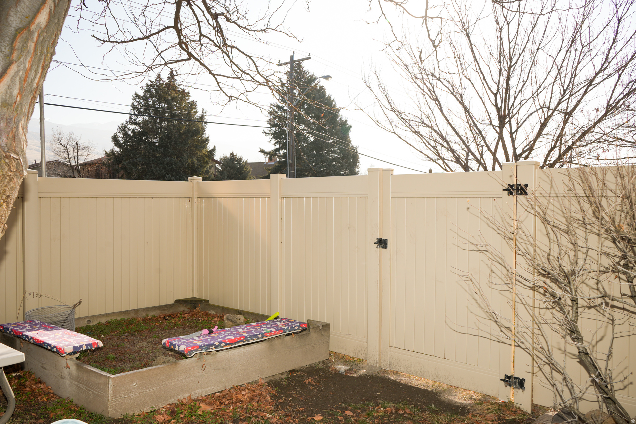 MEADOW LANDS - Residential