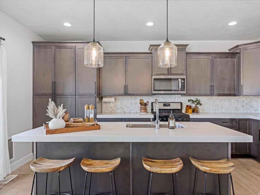 Photo of 2773 W LACEWOOD DR S, Salt Lake City, UT 84129 (MLS # 2163645)