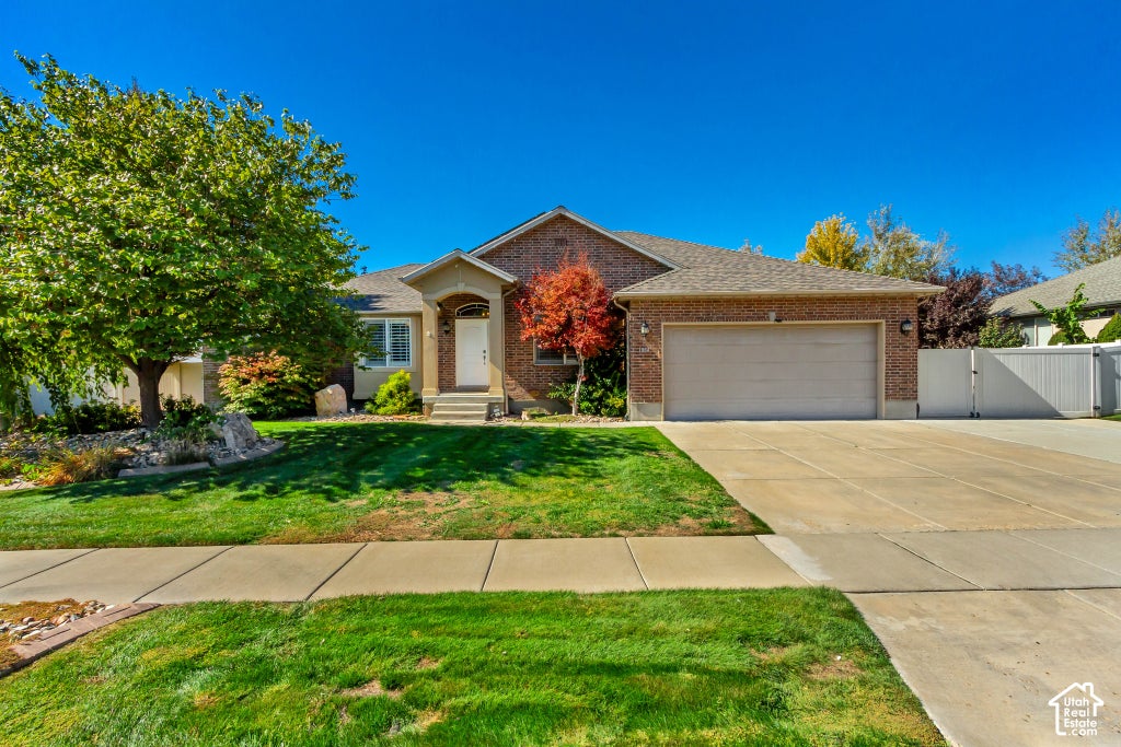 Photo of 1884 S 1475 W, Syracuse, UT 84075 (MLS # 2191209)