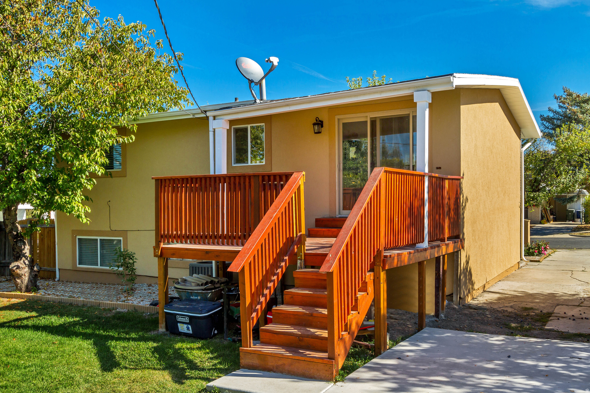 SUNNYVALE HEIGHTS #8 - Residential