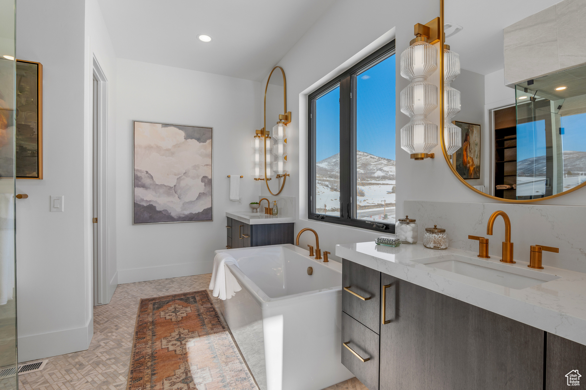 AMANTI LAGO - Residential